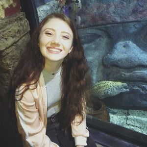 Meet your Posher, Lacey